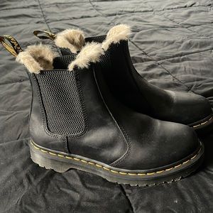 Dr martens. Black Burnished Wyoming like new,